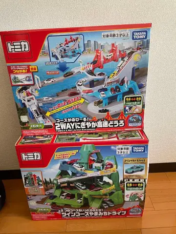 토미카 2WAY 시끌벅적 고속도로 & 드라이브 스루 어드벤처