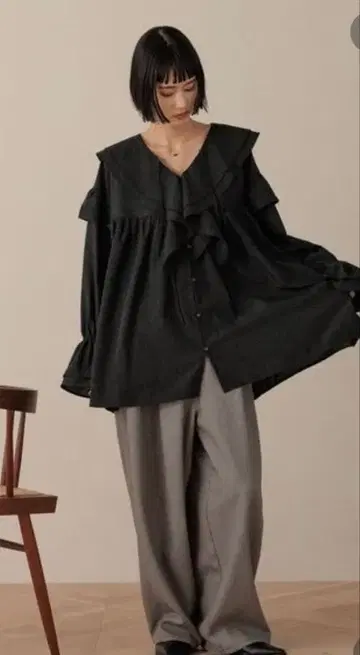 새상품 [ 로리즈팜 ] 프릴 튜닉 블라우스