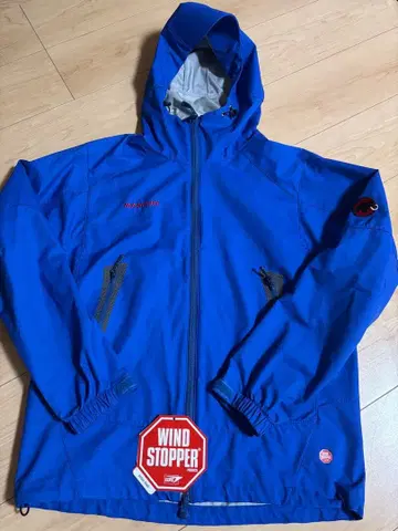 마무트 Windstopper 후드 부착 나일론 자켓