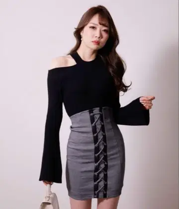 LIPSERVICE 도킹 원피스