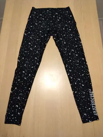Jazzercise 별과 달 디자인 스패츠 S 사이즈