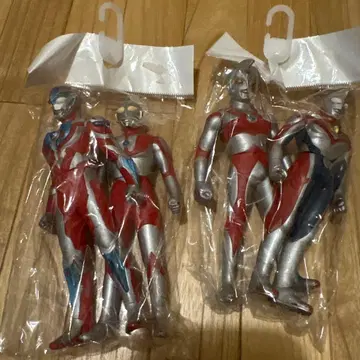 울트라맨 피규어 4체 세트