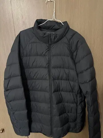 새상품급 유니클로 울트라 라이트 다운 자켓 (3D 컷) 블랙 남성용 XL