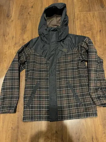 인헤일 M 사이즈 체크 무늬 마운틴 후드티