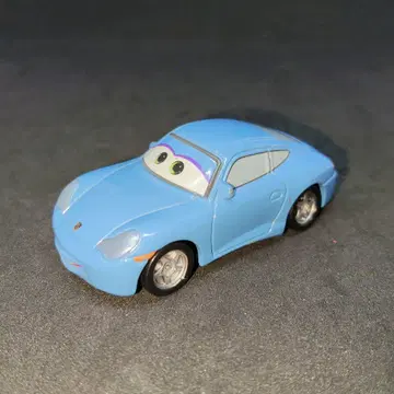 토미카 카즈 리 (스탠다드 타입)