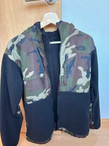 THE NORTH FACE 카모플라쥬 플리스 자켓