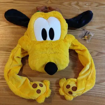 플루토 크리스마스 2019 팬 캡, 핀 배지