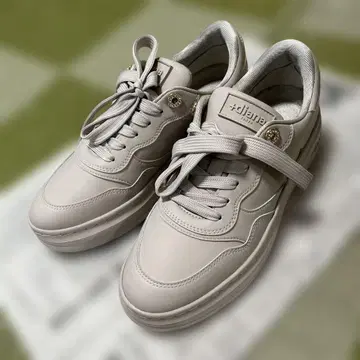 +다이애나 스니커즈 그레이 23cm