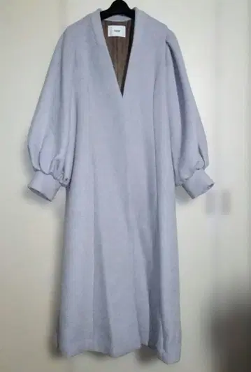 FURFUR 퍼 슬리브 턱 코트