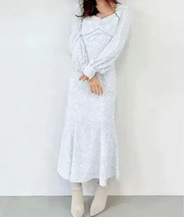 [ 컨디션 최상 ] RESEXXY 파이핑 머메이드 원피스