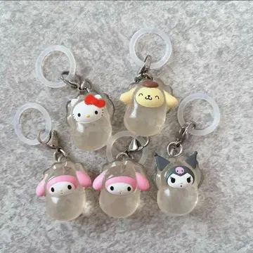 나리키리 오이스터 키티 마이멜로디 쿠로미 폼폼푸딩