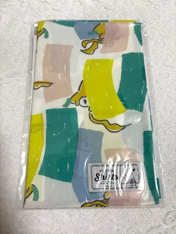 [ 미개봉 ] 포켓몬 셔츠 반다나 지라치