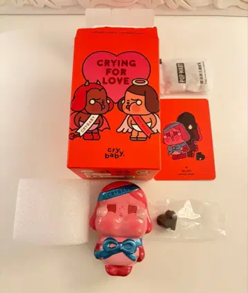 팝마트 crybaby Crying for Love sweetbaby