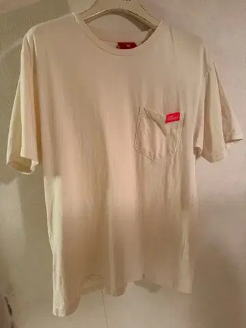 BTS LOVE YOURSELF 티셔츠 크림색