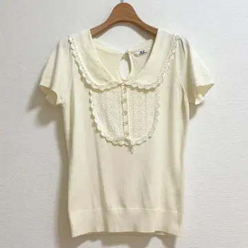 R F 레이스 포함 반팔 니트탑 아이보리 38 사이즈 발레코어