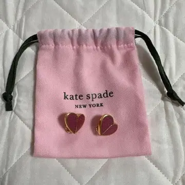 kate spade 핑크 하트형 귀찌