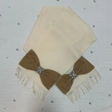 새상품 Chesty 체스티 리본 비쥬 머플러 겨울