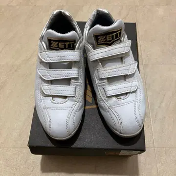 ZETT 야구 스파이크 21.5