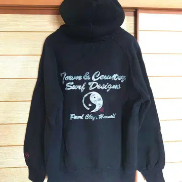 Town & Country 후드티 블랙