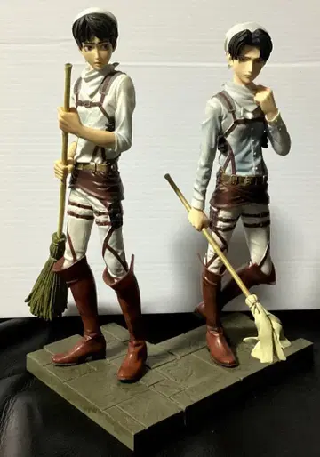 [개봉품] 진격의 거인 DXF 청소 엘렌 청소 리바이 피규어