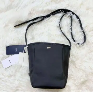 컨디션 최상 택 포함 미사용 카우 가죽 BEAURE 레 원 숄더백