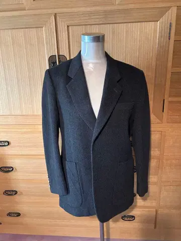 다크 그레이 테일러드 자켓