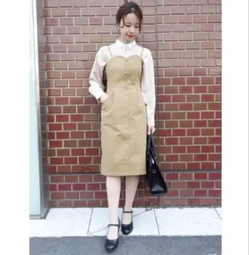 어나더 앙제 프론트 버튼 데님 타이트 원피스 캐러멜 색상