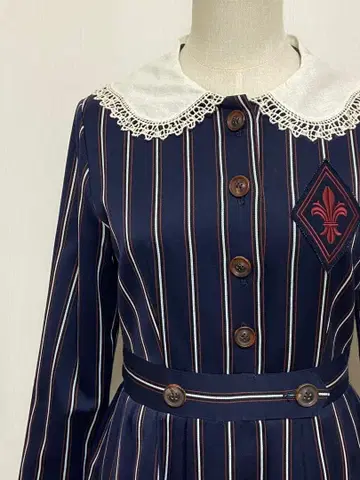 제인 마플 칼리지 스트라이프 도미토리 원피스 레지멘