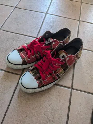 CONVERSE 체크 무늬 스니커즈