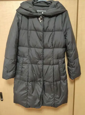 저스길리티 다운 코트 블랙