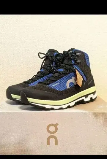 ON Cloudalpine Waterproof 트레킹 슈즈 26.5