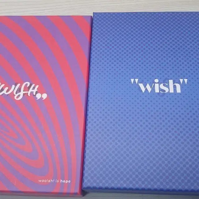 우아 퍼플 앨범 (포카 포함) (스티커 사용감 있음)