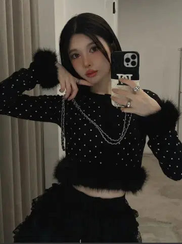 Darich 도트 자카드 페더 니트탑