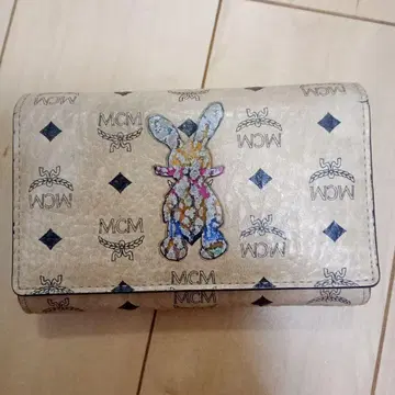 MCM 토끼 모티브 3단 폴더형 지갑