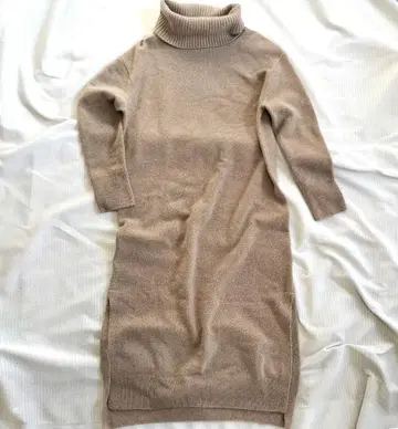 [ 23구 ] 캐시미어 터틀넥 니트 원피스 38