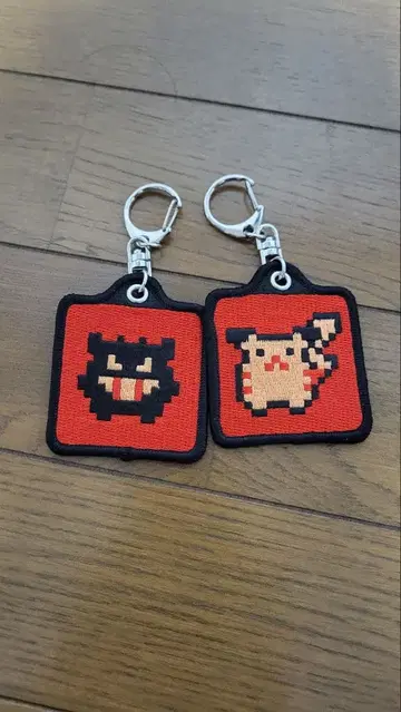 포켓몬 금 은 금은 25주년 자수 키링 피카츄 겐가