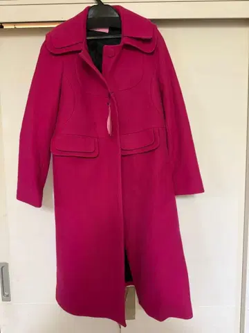 푸푸레 핑크 피코트 미사용품이지만 B급 & 하자 있음