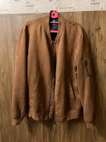 나노 유니버스 브라운 스웨이드풍 블루종 미사용에 가까움