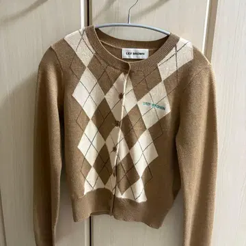 LILY BROWN 아가일 무늬 가디건