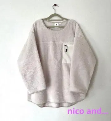 새상품급*nico and - 플리스 지퍼 포켓 풀오버 아이보리 M 사이즈