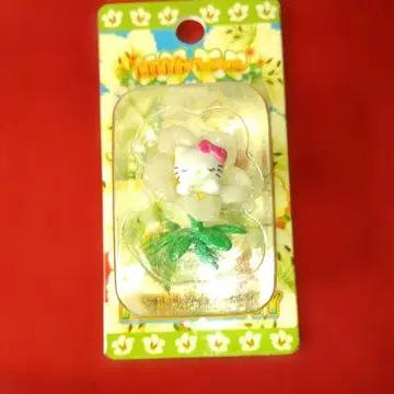 헬로키티 꽃 디자인 피규어