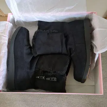 블랙 스웨이드 어그 부츠 24.5cm