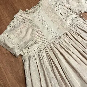 사만사 모스모스 컷워크 레이스 원피스 아이보리