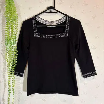 겨울이네 여성용 스웨터 Pinky&Dianne 새상품급