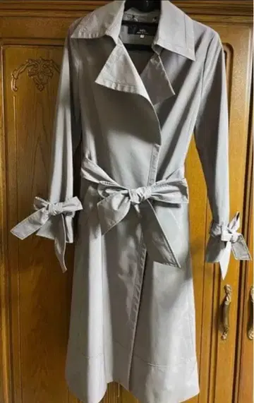 INED 그레이 트렌치코트 허리 리본 포함 새상품급