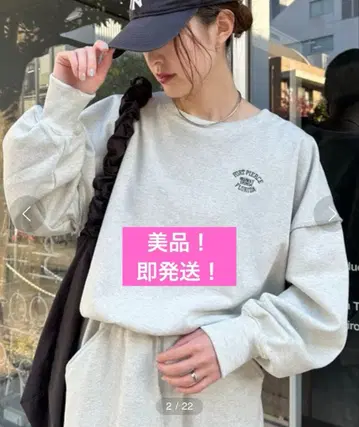 [ 새상품급! ] 크롭 기장 드로스트 자수 맨투맨 차오패닉 티피