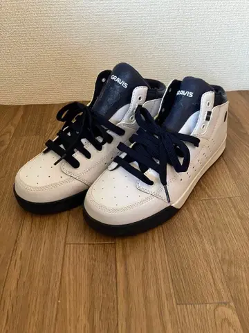 GRAVIS 터맥 화이트/네이비 27.0cm