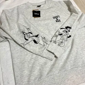 [새상품] 소매에 구피&맥스 롱티 LL사이즈 디즈니