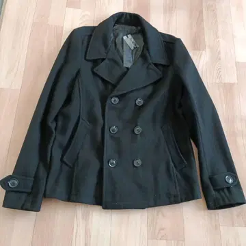 푸가 블랙 피 코트 시착만 한 상품