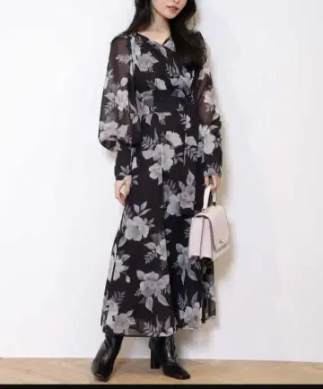 MERCURYDUO 블러 플라워 레이디 카슈쿨 원피스